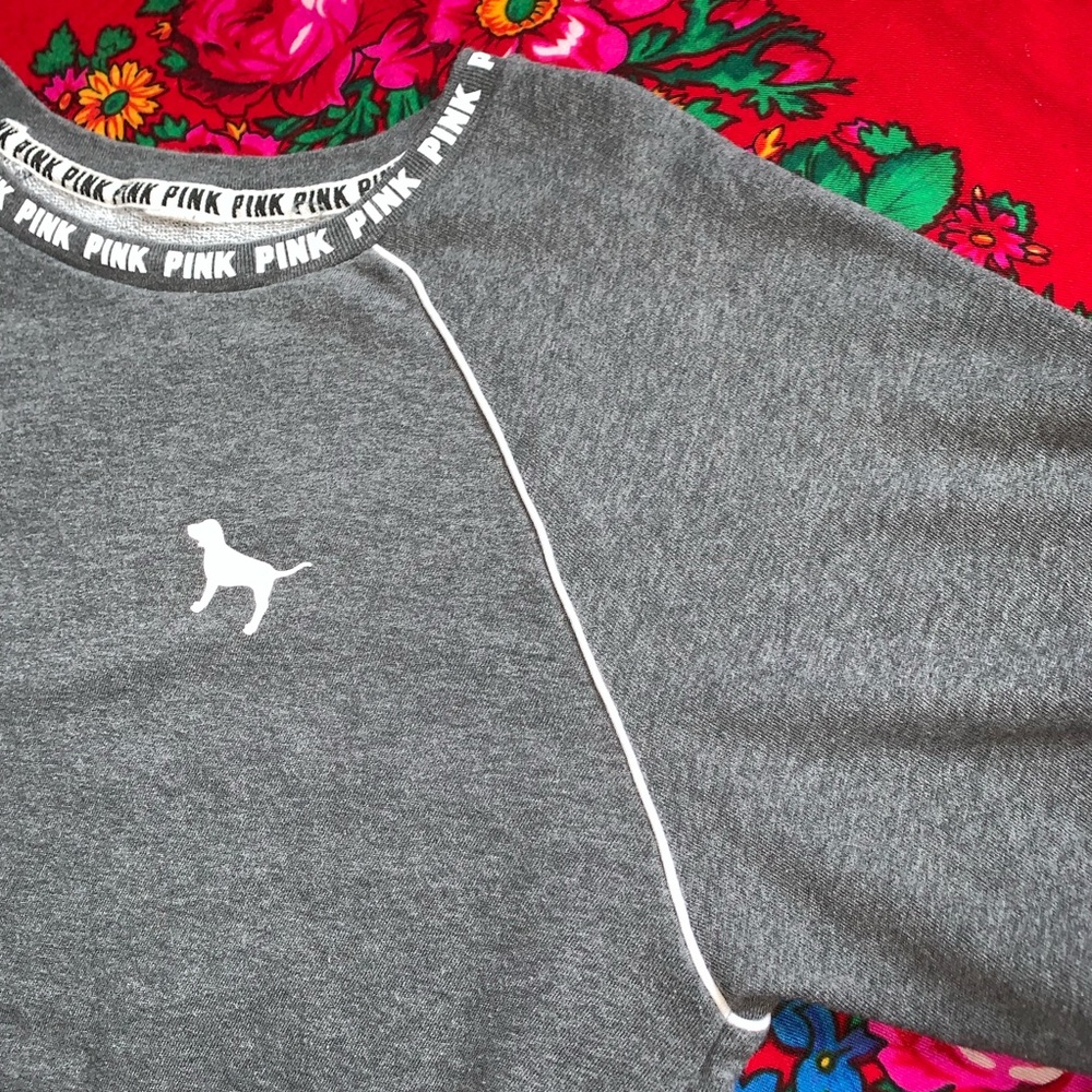 VS PINK sweatshirt/ Tee